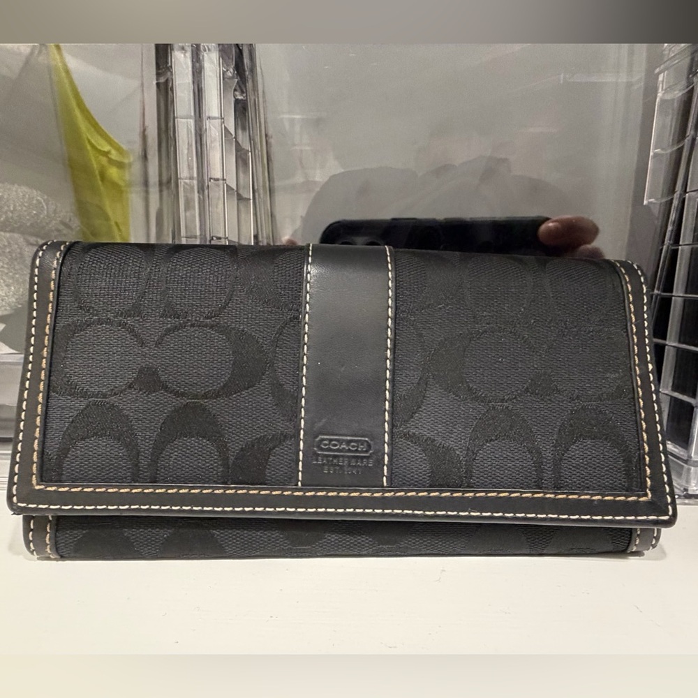 Coach Black Signature Clutch - Picture 3 of 7